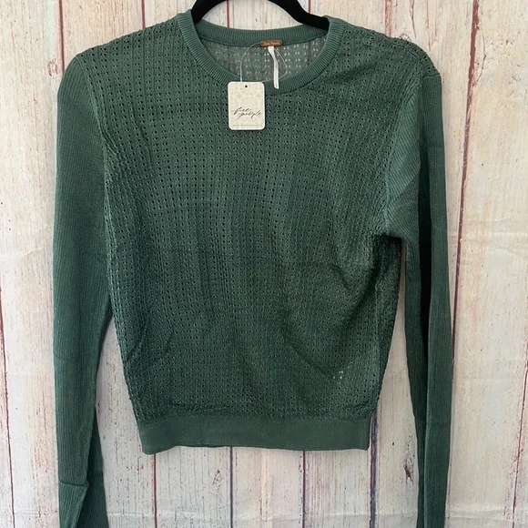 NWT Free People H20 crew pullover - Picture 4 of 6